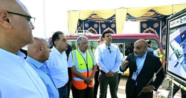 رئيس الوزراء يتفقد مجمع ألستوم الصناعى بمدينة برج العرب الجديدة