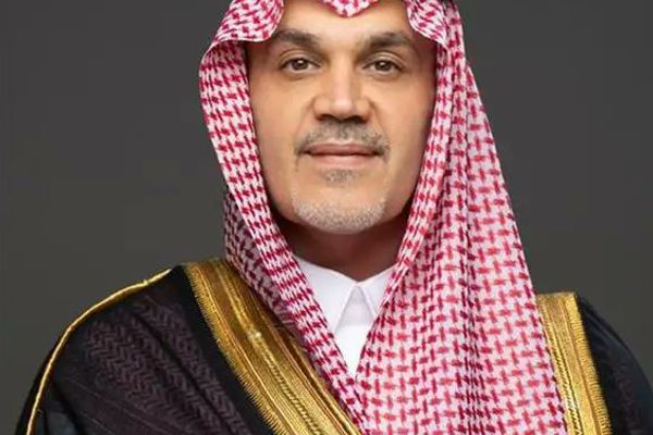 آل سيف يرفع الشكر للقيادة بمناسبة تعيينه وزيرًا للاستثمار