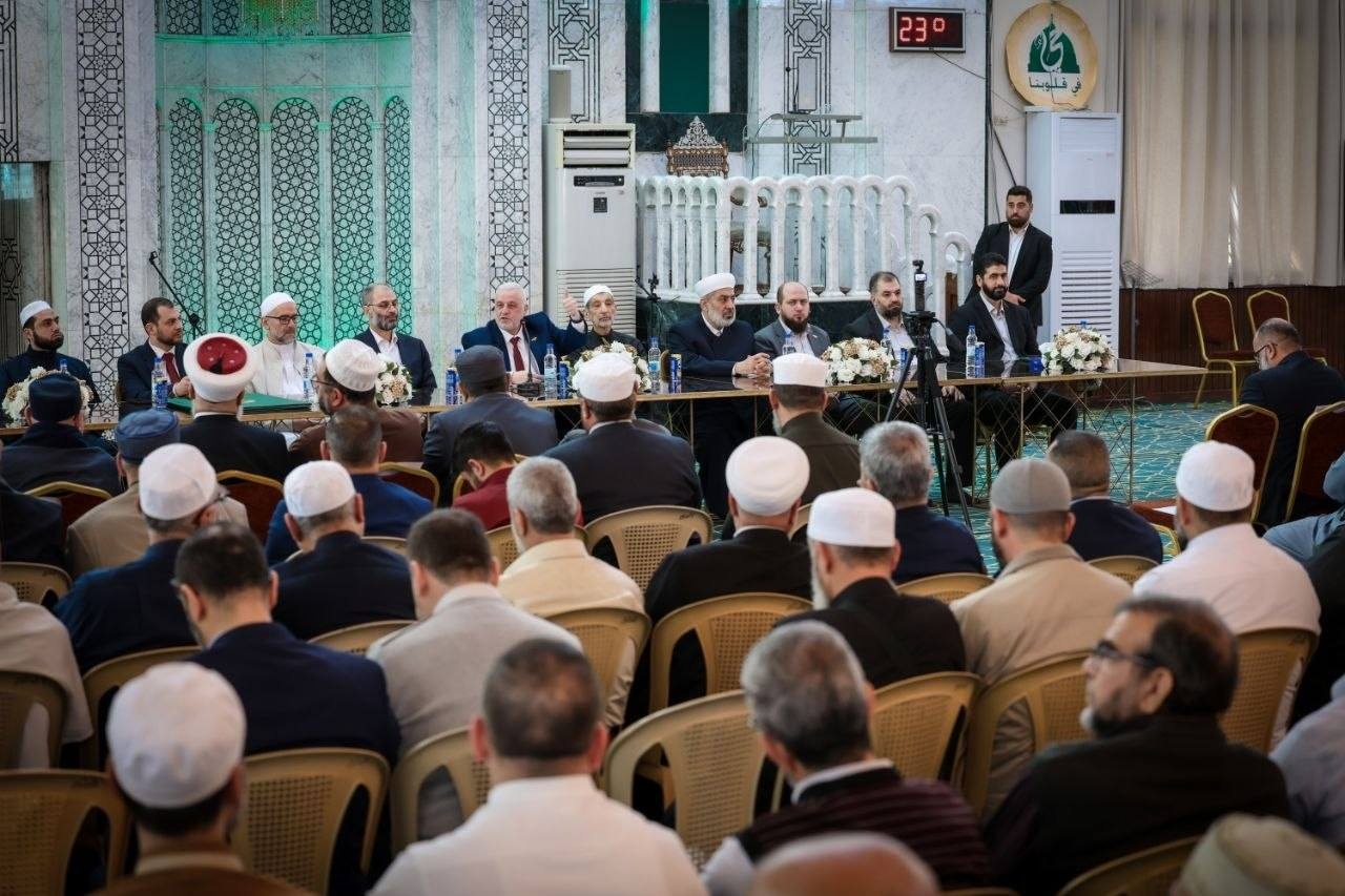 اجتماع موسع لأئمة وخطباء دمشق لبحث تطوير الخطاب الديني وتعزيز قيم الاعتدال