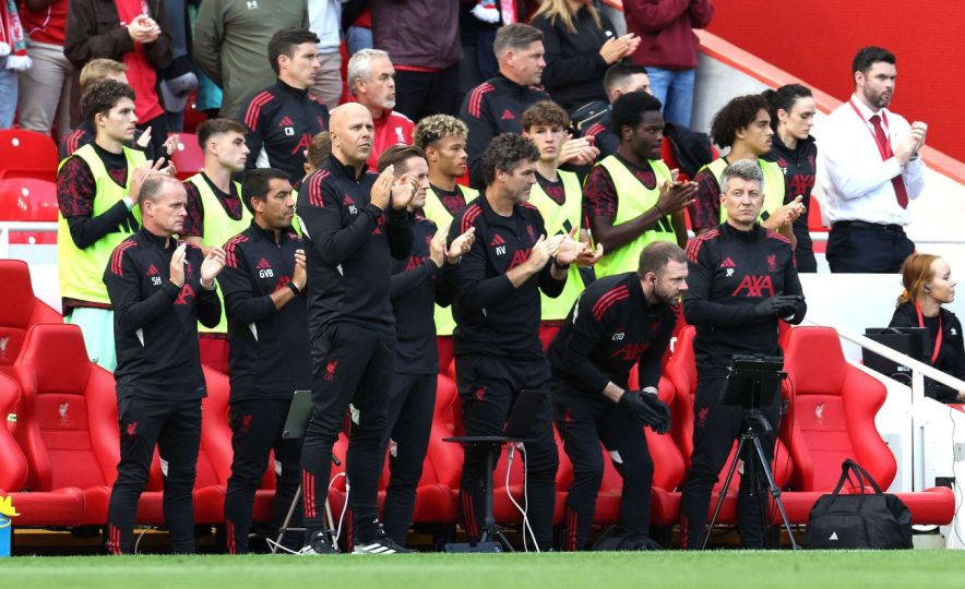 ليفربول ينفصل عن المدرب سلوت بعد موسم مخيب للآمال