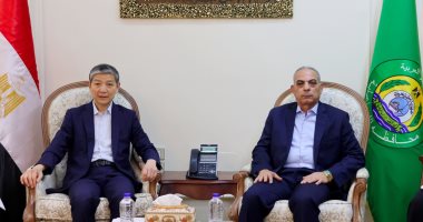 محافظ الإسماعيلية يستقبل سفير الصين لبحث سبل التعاون المشترك بين الجانبين