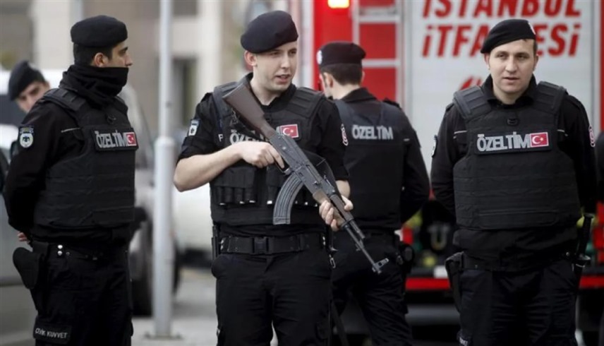 تركيا.. اعتقالات ومصادرة ملايين الدولارات في قضية غسل أموال