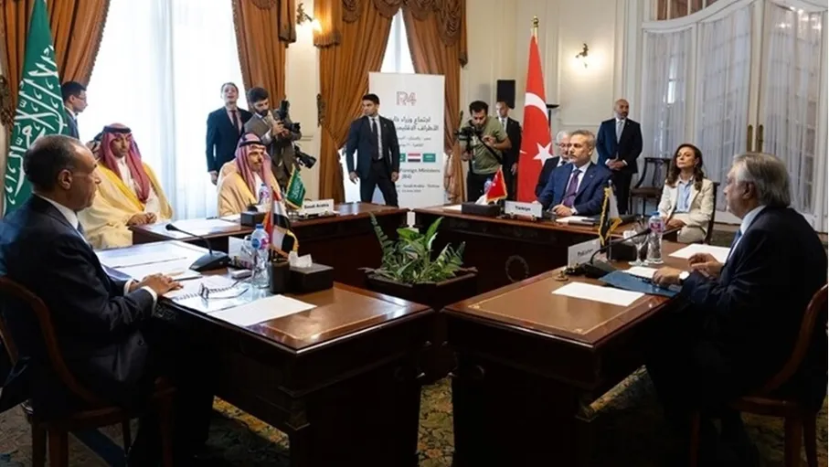 بدء الاجتماع الرباعي في القاهرة لمتابعة تنفيذ الاتفاق الأميركي الإيراني
