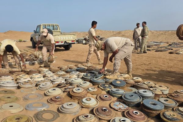 مشروع "مسام" ينزع (1.231) لغمًا من الأراضي اليمنية خلال أسبوع
