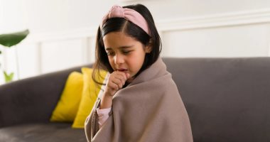 السعال المستمر عند الأطفال فى الصيف.. أعراض لا يجب تجاهلها وطرق الوقاية