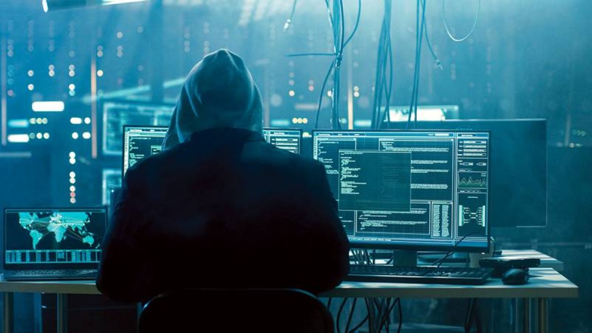 باريس تستدعي السفير الروسي احتجاجا على هجمات إلكترونية في أوروبا