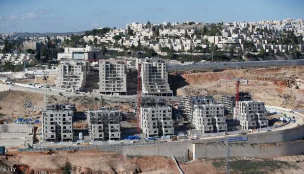 إسرائيل تمنح 66 رخصة بناء للفلسطينيين مقابل 22 ألفًا للمستوطنين بالضفة