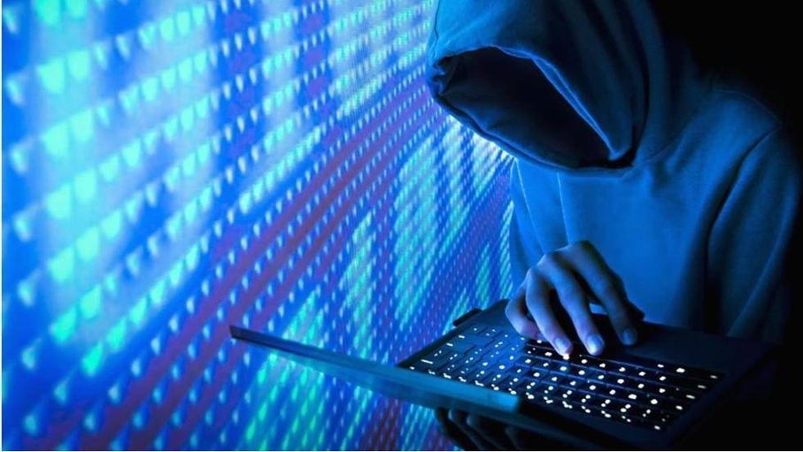 الأمن يحذر من رسائل احتيالية لدفع المخالفات لتجنب المضاعفة أو الغرامة