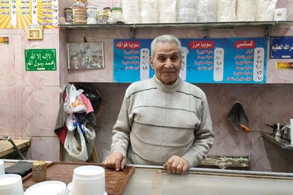بطعم الزمن الجميل.. حكاية أقدم صانع سوبيا في مصر القديمة (فيديو)