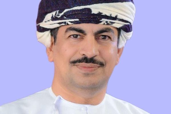 وزير الإعلام: تأجيل إقامة معرض مسقط الدولي للكتاب