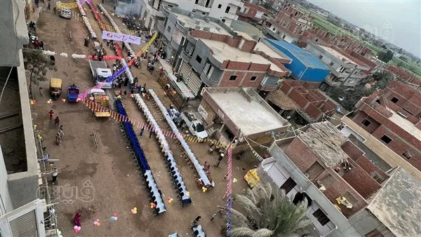 موائد بطول الشوارع، إفطاران جماعيان يضربان أروع صور التكاتف بالشرقية (صور)