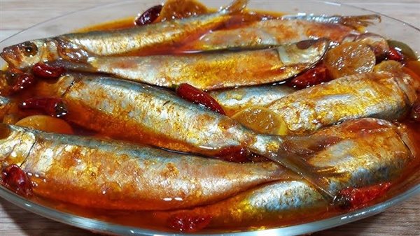 استعدادا لعيد الفطر المبارك، طريقة تخليل السردين