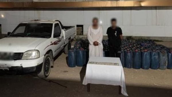 ضبط 5 أطنان سولار داخل مخزن قبل بيعها في السوق السوداء بأسوان