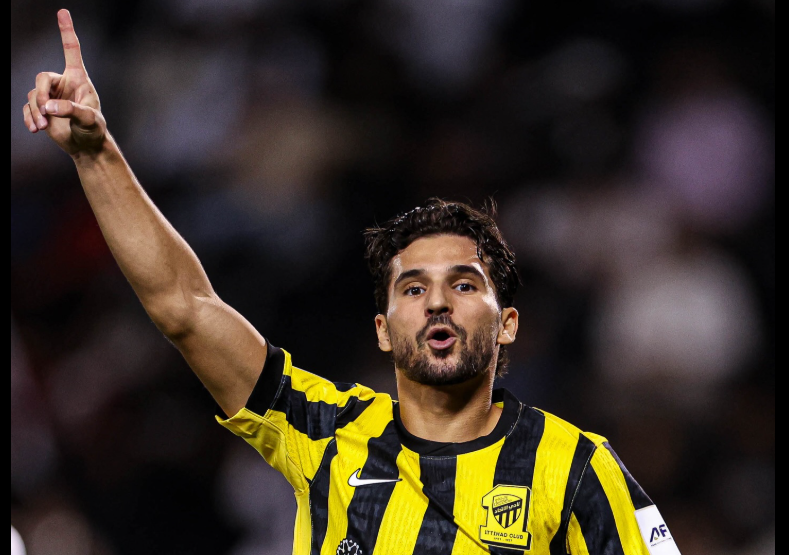 عوار ومحرز ضمن التشكيلة المثالية في دوري أبطال آسيا للنخبة