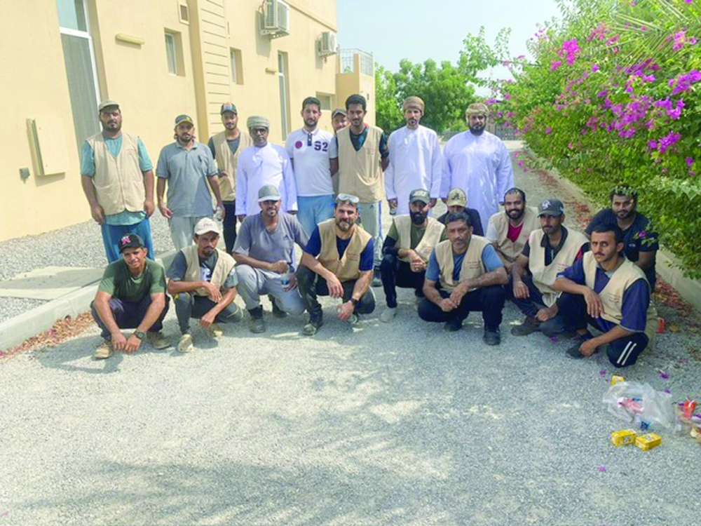 450 مسحًا ميدانيًا خلال عام 2025 لمكافحة سوسة النخيل الحمراء بجنوب الباطنة