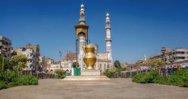 آلاف المريدين يحيون الليلة الختامية لمولد العارف بالله فى سوهاج