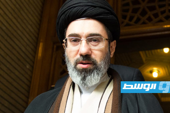 المرشد الأعلى الإيراني: القوة البحرية على أهبة الاستعداد لهزيمة الولايات المتحدة