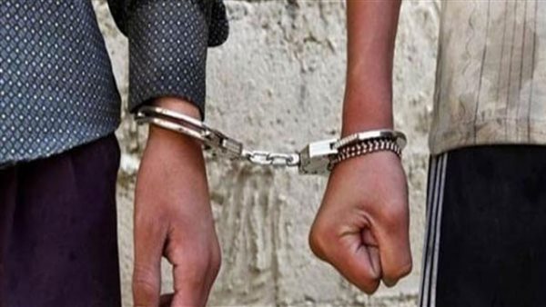 تجديد حبس عاطلين بتهمة محاولة سرقة شاب والشروع في قتله بالزتيون