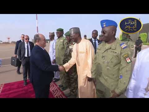 بتكليف من رئيس الجمهورية#عبد_المجيد_تبون الوزير الأول يحل #سيفي_غريب بجمهورية النيجر في زيارة رسمية