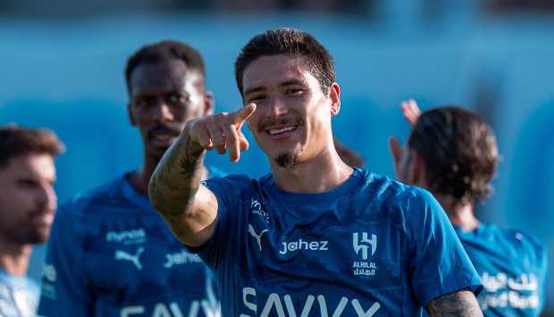 تقارير: نونيز يحدد مستقبله مع الهلال السعودي بعد استبعاده من المشاركة