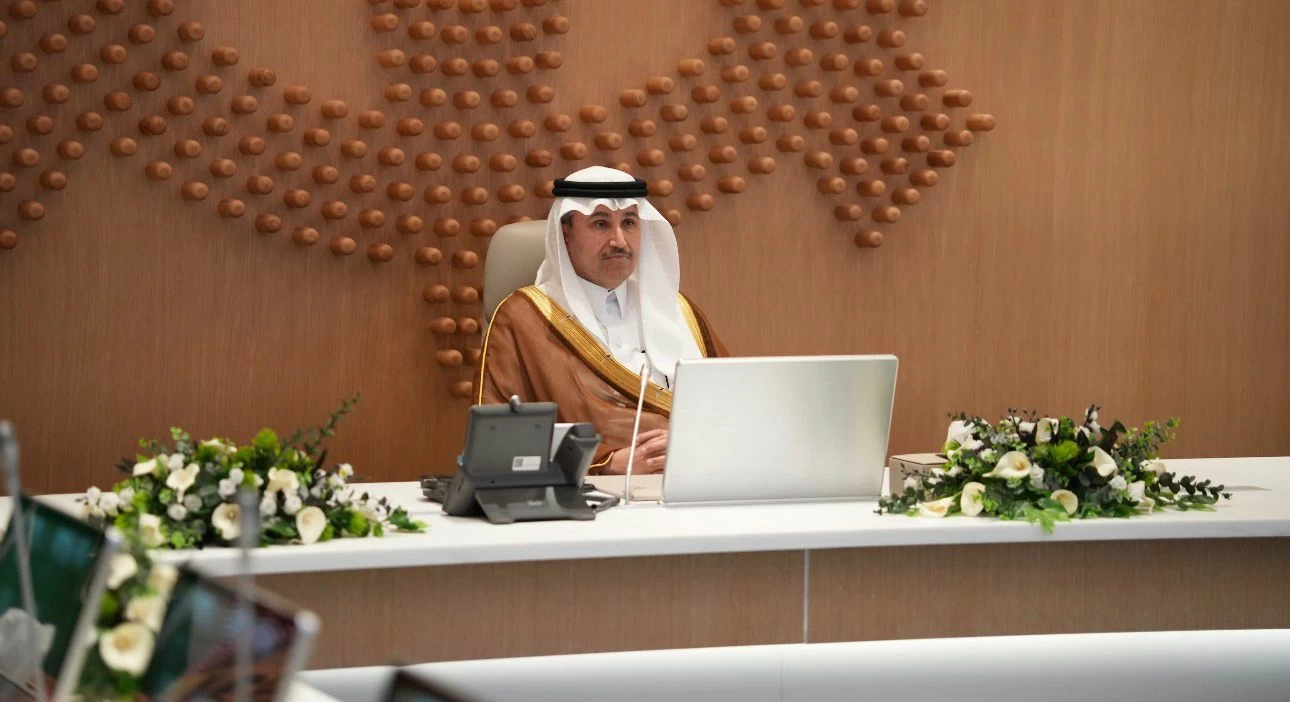 الجاسر يدشن المسارات اللوجستية من موانئ الساحل الغربي