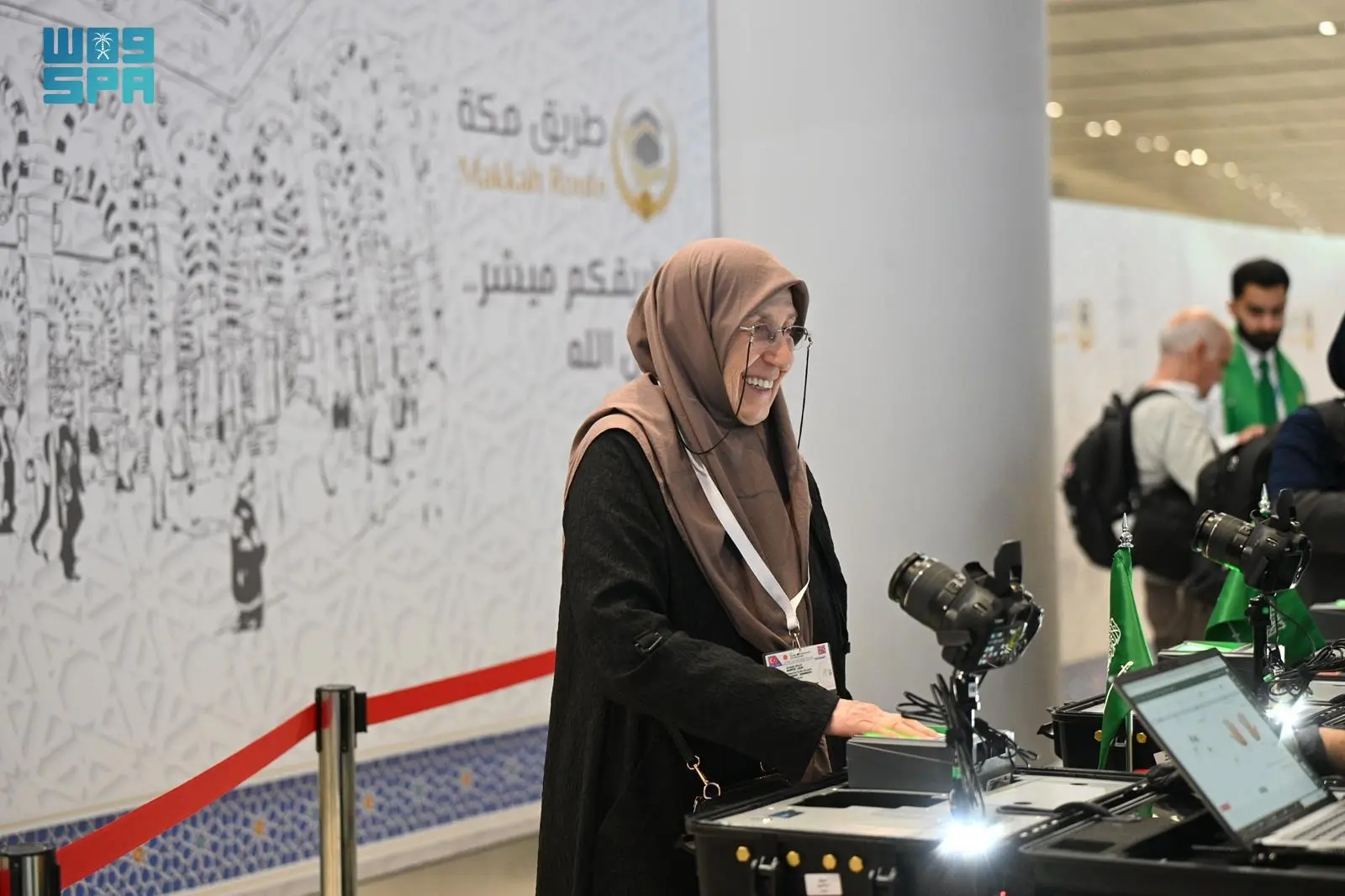 مشاهد إنسانية معبّرة لوداع الحجاج في إسطنبول ضمن مبادرة طريق مكة