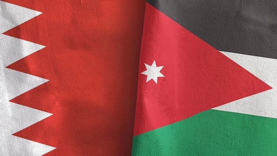 الصفدي و نظيره البحريني يبحثان تعزيز التعاون الثنائي وتطورات ا...