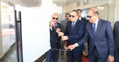 وزير التعليم العالى: لن يضار طلاب الجامعات الذين منعتهم التوترات فى بلادهم من الحضور