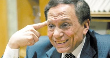 محمد عادل إمام يحتفل بعيد ميلاد والده الزعيم