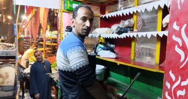 أساسى فى السحور.. شوف أشهر بائع فول بكوم أمبو