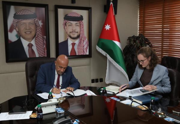 اتفاق أردني ألماني لبدء تنفيذ منحة "الناقل الوطني"