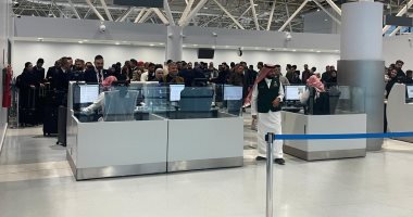 العراق يعلن إجلاء عالقين من القاهرة والهند وعودة الدفعات الأولى عبر منفذ عرعر