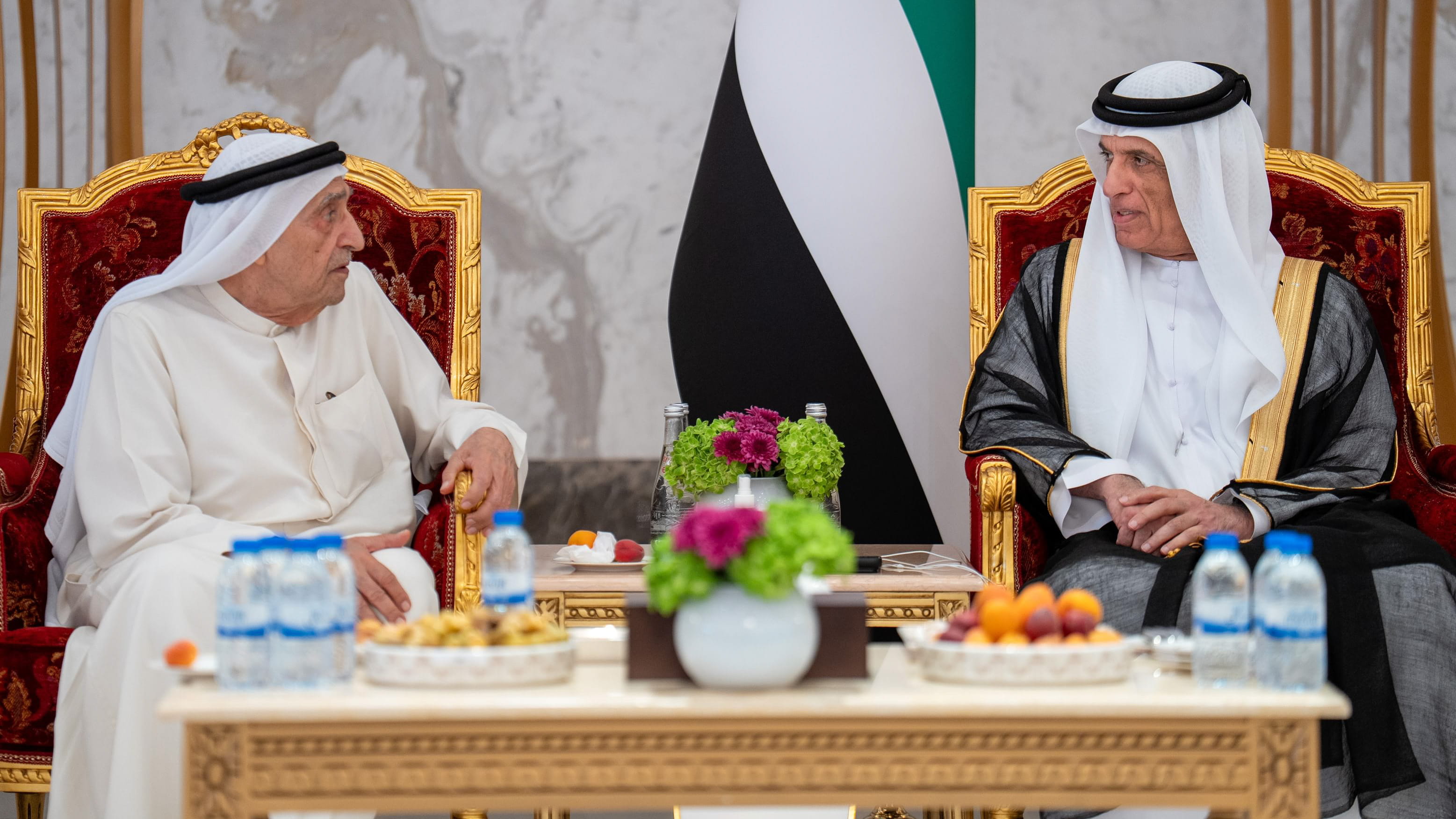 حاكم رأس الخيمة يتقبل تهاني المسؤولين ومديري الدوائر بعيد الأضحى