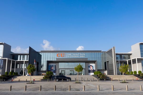 جامعة المدينة عجمان تعلن عن فتح باب القبول الإلكتروني لفصلي الصيف و الخريف 2027