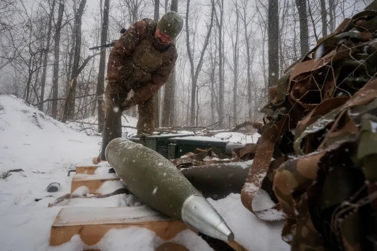 قوات موسكو تقترب من زاباروجيا وأوكرانيا تحبط مخططا روسيا لتنفيذ اغتيالات
