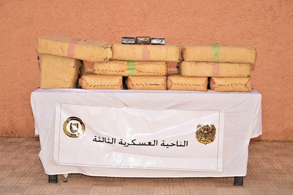 إحباط محاولة إدخال أزيد من 5 قناطير من الكيف عبر الحدود مع المغرب