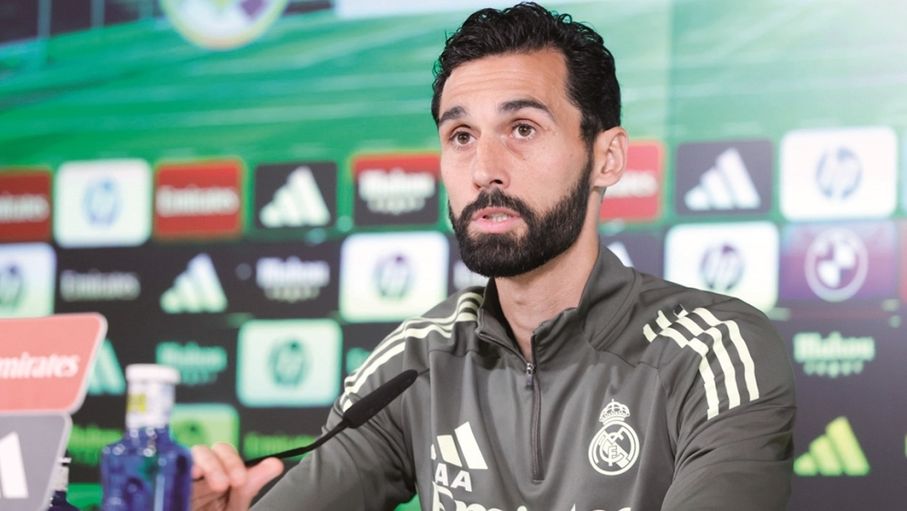 أربيلوا يدعم بيريز بعد مؤتمر صحفي عاصف.. وبرشلونة يدرس التحرك قانونيا
