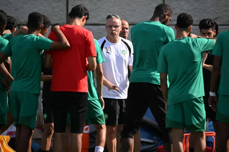 وهبي بين نشوة التتويج الشبابي والإرث الثقيل للركراكي