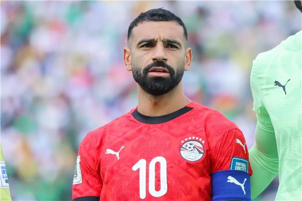 سلوت يعلن غياب محمد صلاح عن وديتي مصر أمام السعودية وإسبانيا