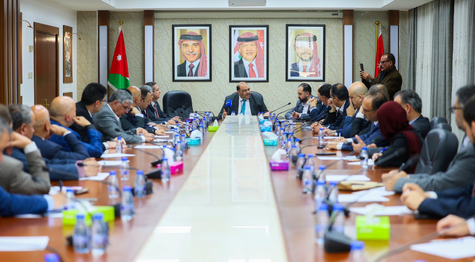 جو 24 : "الشرق الأوسط" تستجيب لأولويات التنمية الوطنية وتشارك "مجلس النواب" مستقبل تكنولوجيا المعلومات