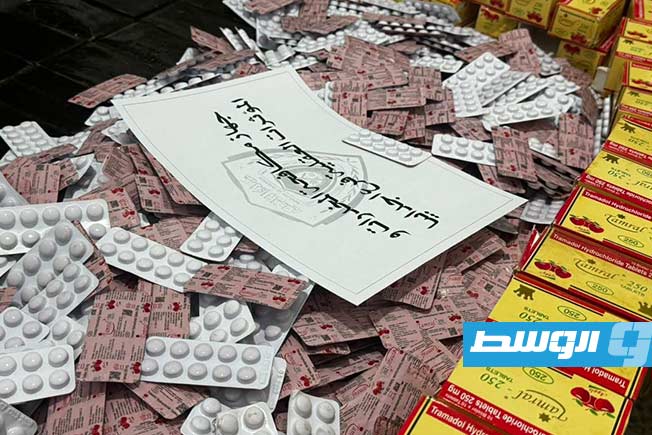 ضبط 5 كيلوغرامات من مخدر الحشيش و10 آلاف قرص ترامادول في أجدابيا