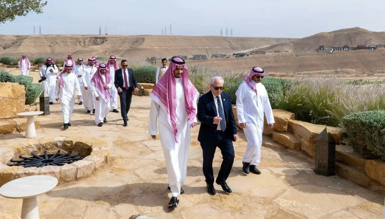 الأمير راكان بن سلمان يزور مقر شركة الدرعية ويقف على سير العمل في مشروعاتها