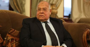 ناجى الشهابى خلال الجلسة العامة للشيوخ