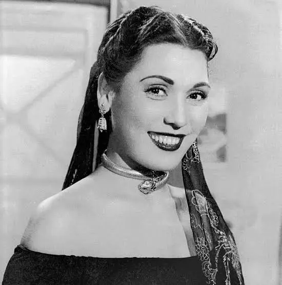 تحية كاريوكا الفنانة الكبيرة في ذكري ميلادها