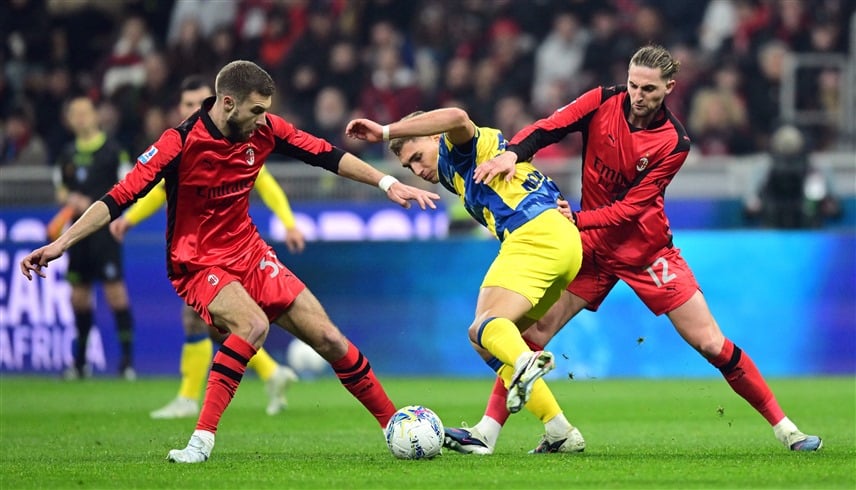 ميلان يخسر أمام بارما ويبتعد بـ10 نقاط عن إنتر