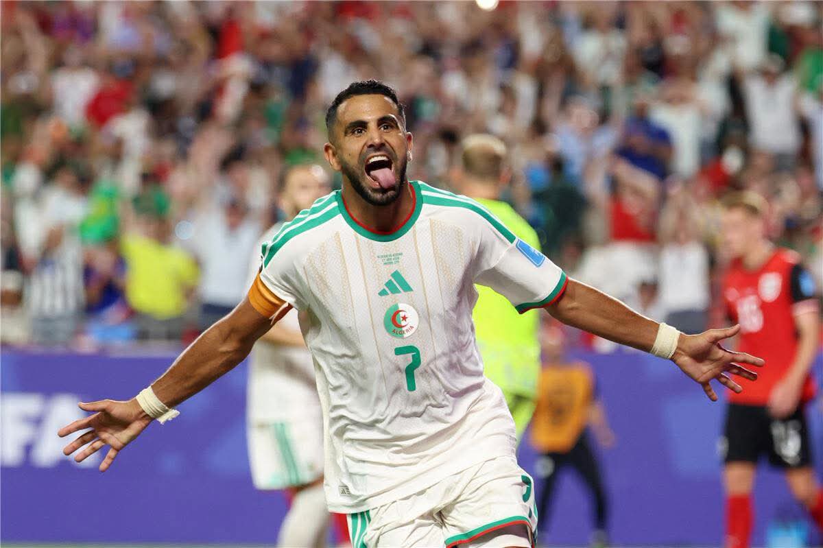 رياض محرز يدخل تاريخ افريقيا بثنائية مونديالية