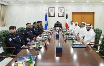 وكيلا الداخلية والشؤون الاجتماعية يبحثان تعزيز التعاون والتنسيق المشترك