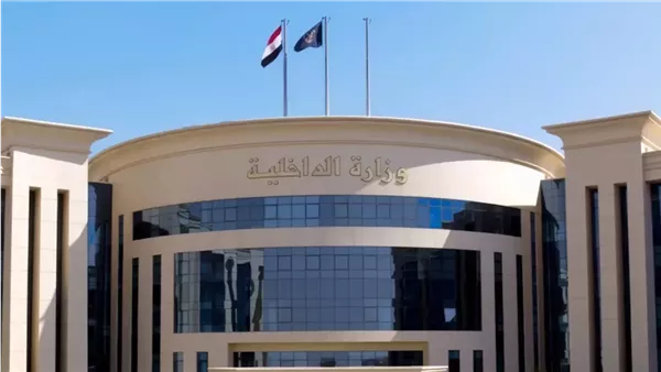 مصدر أمني يكشف حقيقة فيديو المكالمة الإباحية المنسوب لضابط شرطة