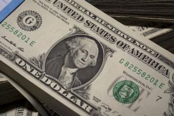 سعر الدولار اليوم الإثنين 20 أبريل 2026 في البنوك المصرية.. استقرار ملحوظ أمام الجنيه