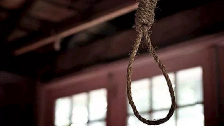 بسبب مروره بأزمة نفسية.. عشريني يتخلص من حياته شنقًا في كفر الشيخ